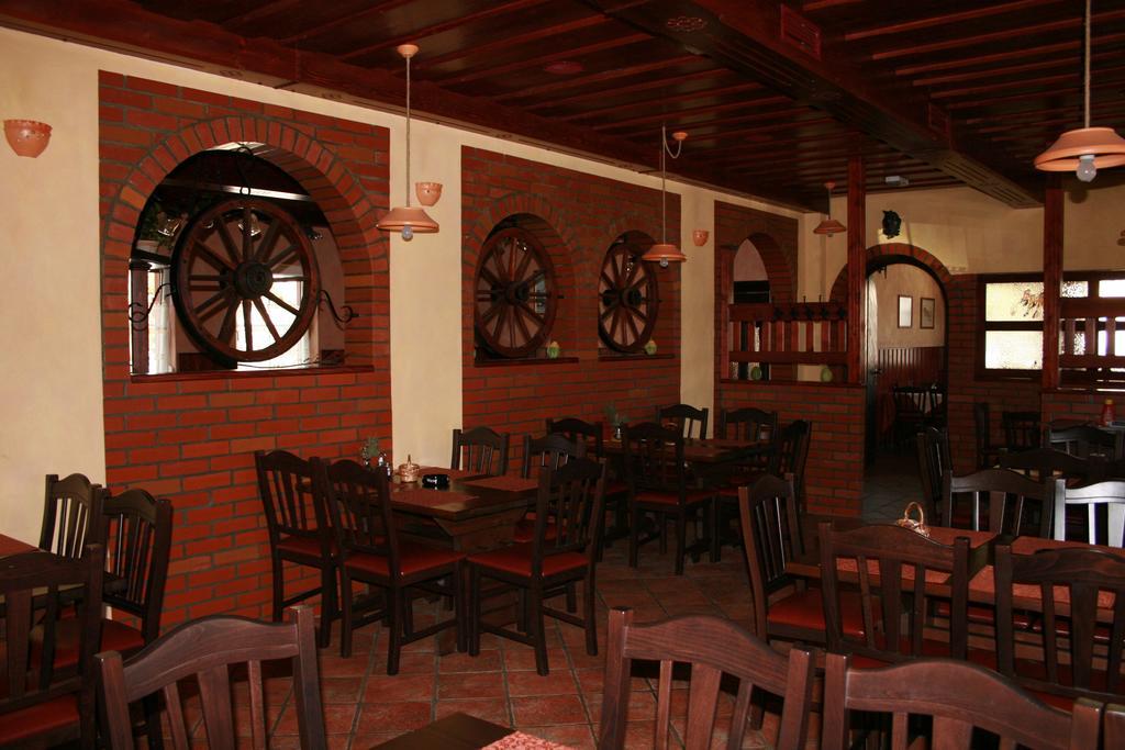 Guest House Klub Kovac Naklo ภายนอก รูปภาพ